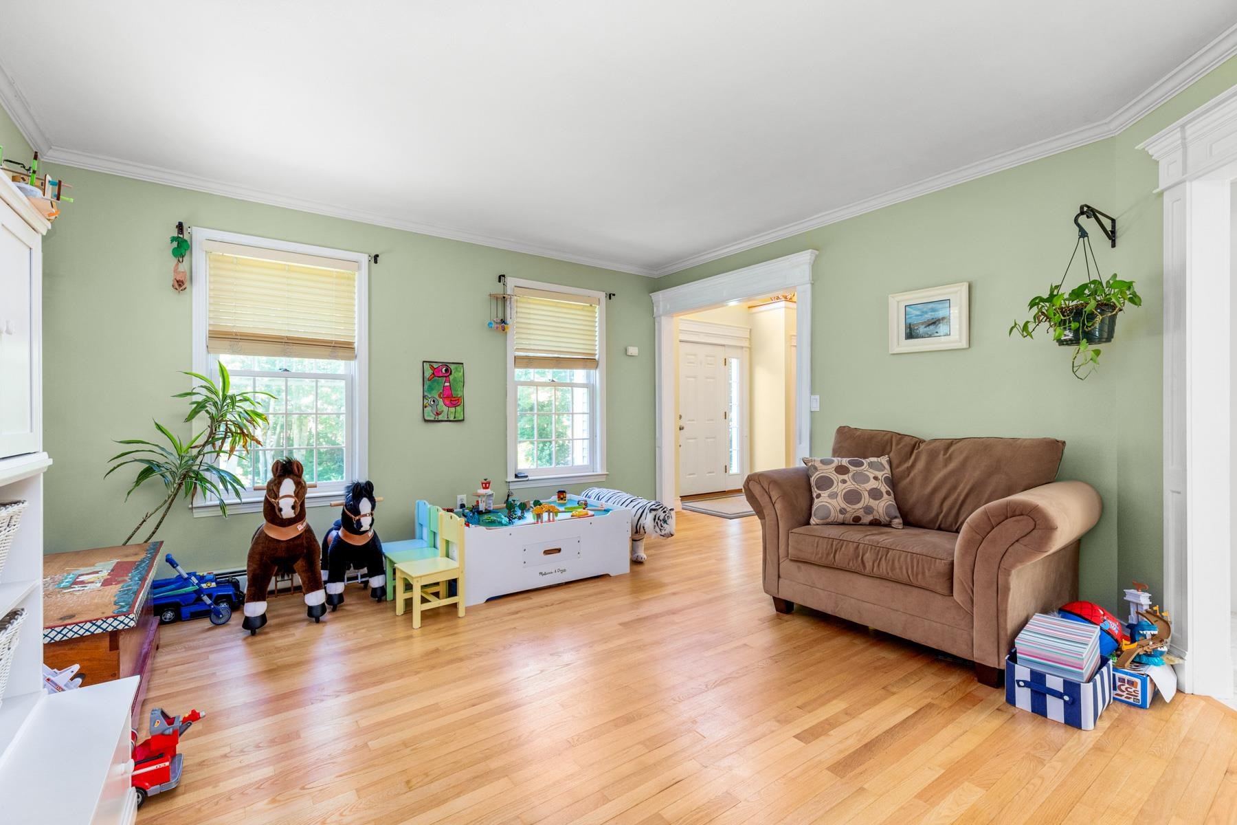 51 Pioneer Road Rye, NH 03870 - Photo 10 of 40
