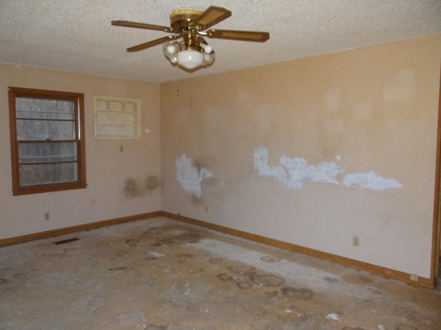 312 Petty Road Smithville, TN 37166 - Photo 2 of 5 Gallery Image 2