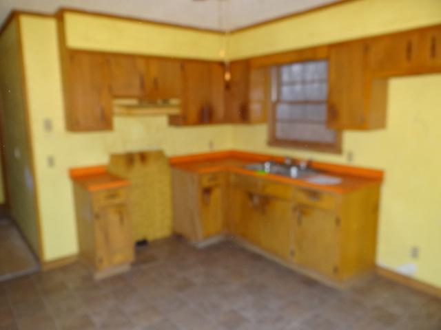 312 Petty Road Smithville, TN 37166 - Photo 3 of 5 Gallery Image 3