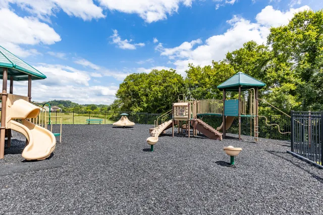 $519,900 | 1221 Scarcroft Lane, Nashville, TN 37221