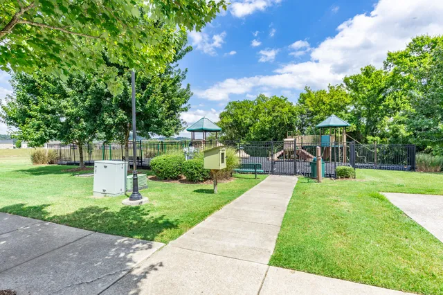 $519,900 | 1221 Scarcroft Lane, Nashville, TN 37221