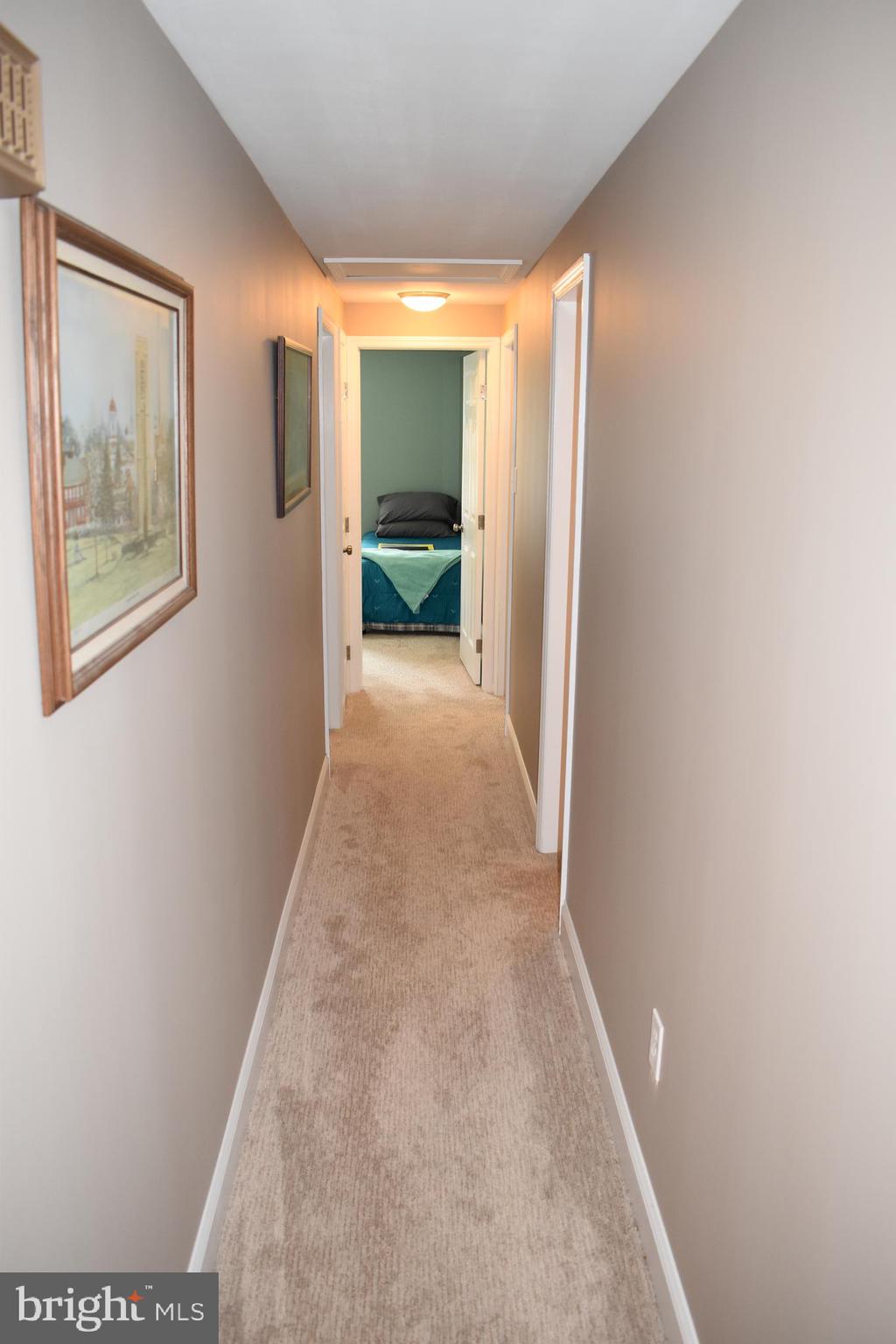 18166 Morgan Pine Road Knoxville, MD 21758 - Photo 16 of 69 Hall