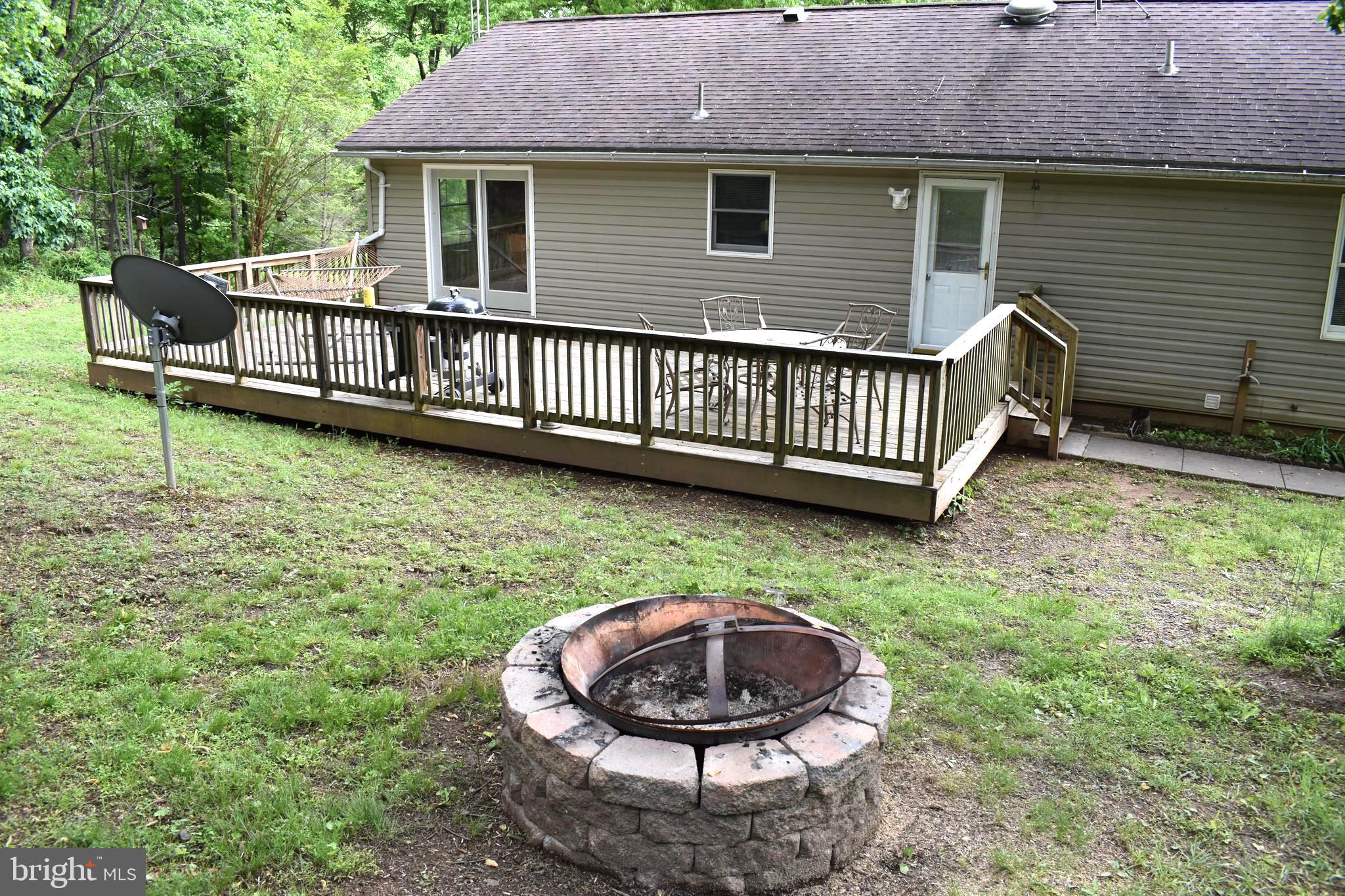 18166 Morgan Pine Road Knoxville, MD 21758 - Photo 5 of 69 Rear Yard and Deck