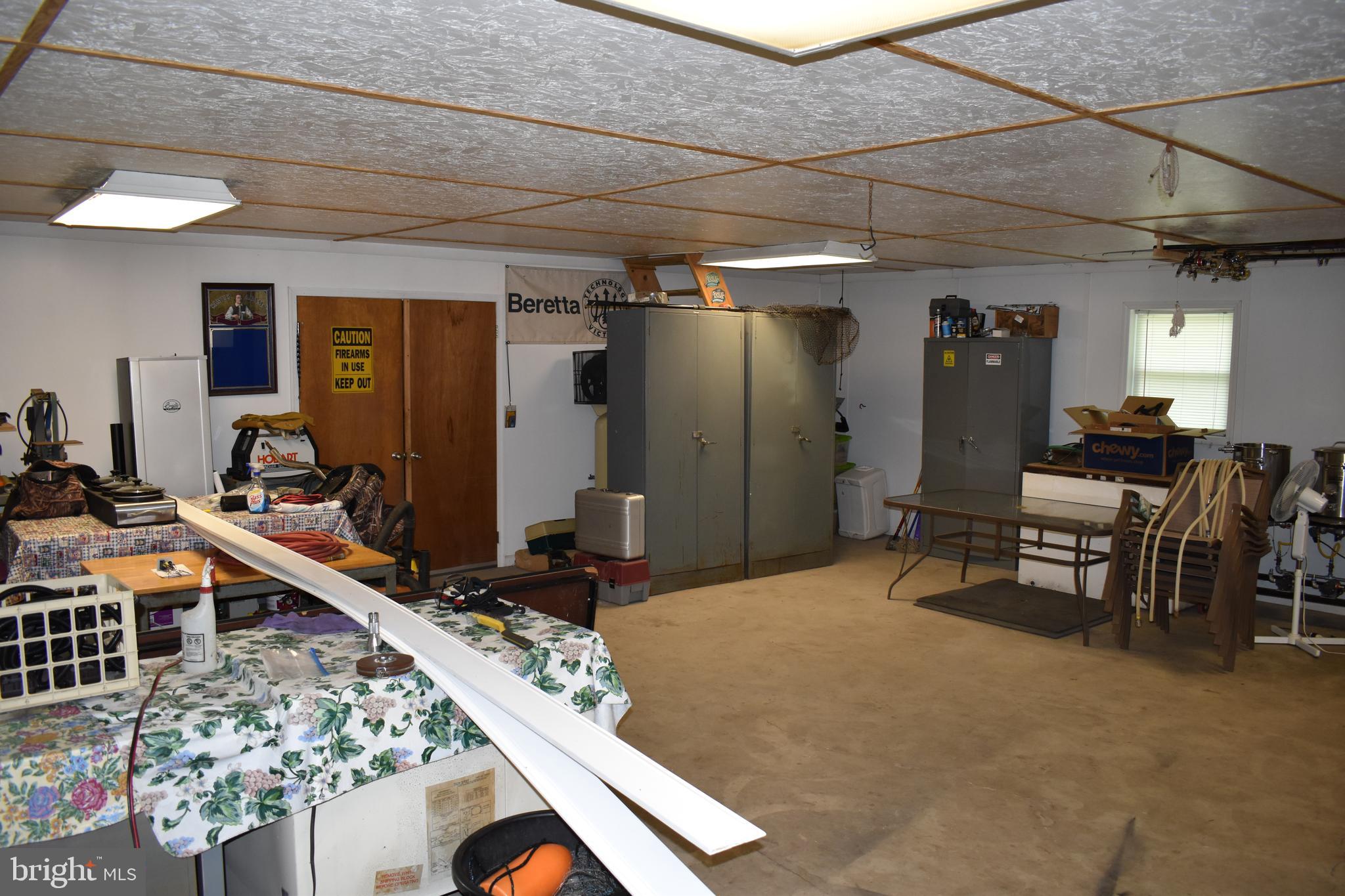 18166 Morgan Pine Road Knoxville, MD 21758 - Photo 44 of 69 Building Interior