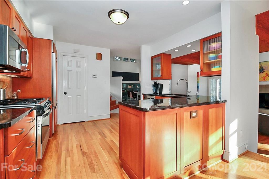 8229 Getalong Road Charlotte, NC 28213 - Photo 15 of 37 Gallery Image 15