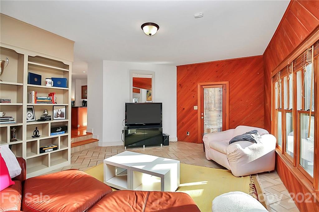 8229 Getalong Road Charlotte, NC 28213 - Photo 19 of 37 Gallery Image 19