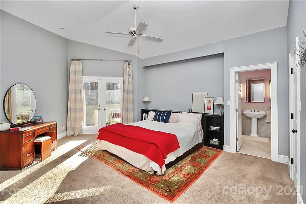 8229 Getalong Road Charlotte, NC 28213 - Photo 20 of 37 Gallery Image 20