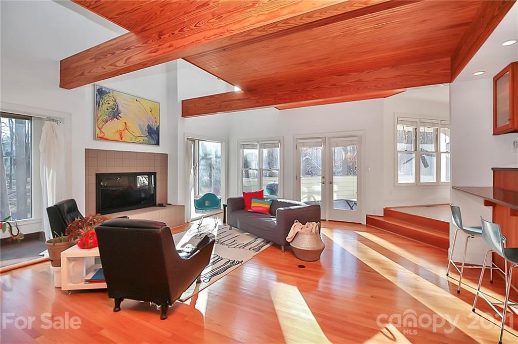 8229 Getalong Road Charlotte, NC 28213 - Photo 8 of 37 Gallery Image 8