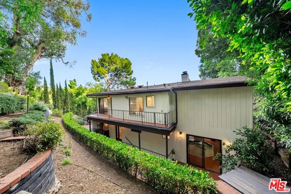 $14,000 | 9305 Beverlycrest Drive, Beverly Hills, CA 90210