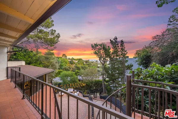 $14,000 | 9305 Beverlycrest Drive, Beverly Hills, CA 90210