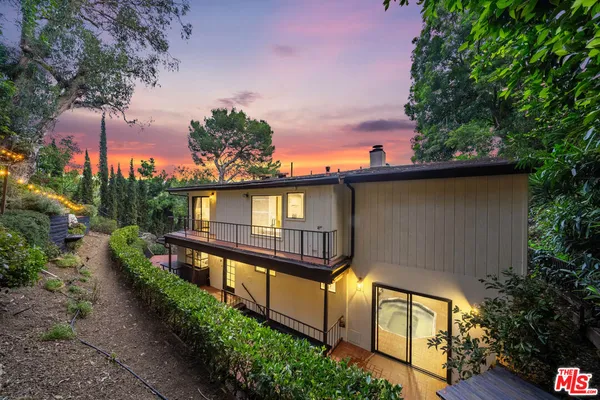 $14,000 | 9305 Beverlycrest Drive, Beverly Hills, CA 90210