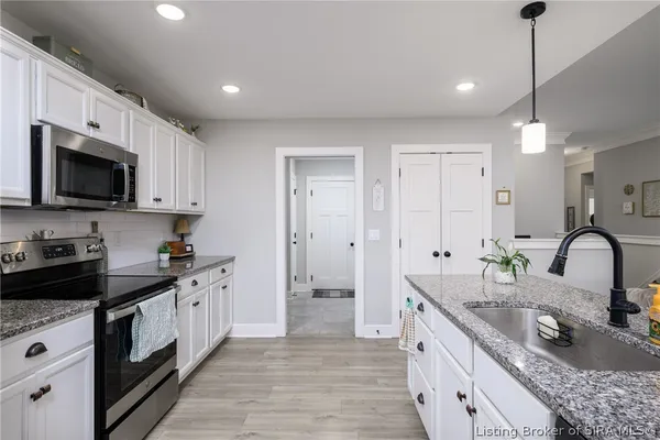$409,900 | 4242 Recreation Way, Jeffersonville, IN 47130