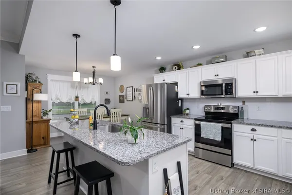 $409,900 | 4242 Recreation Way, Jeffersonville, IN 47130