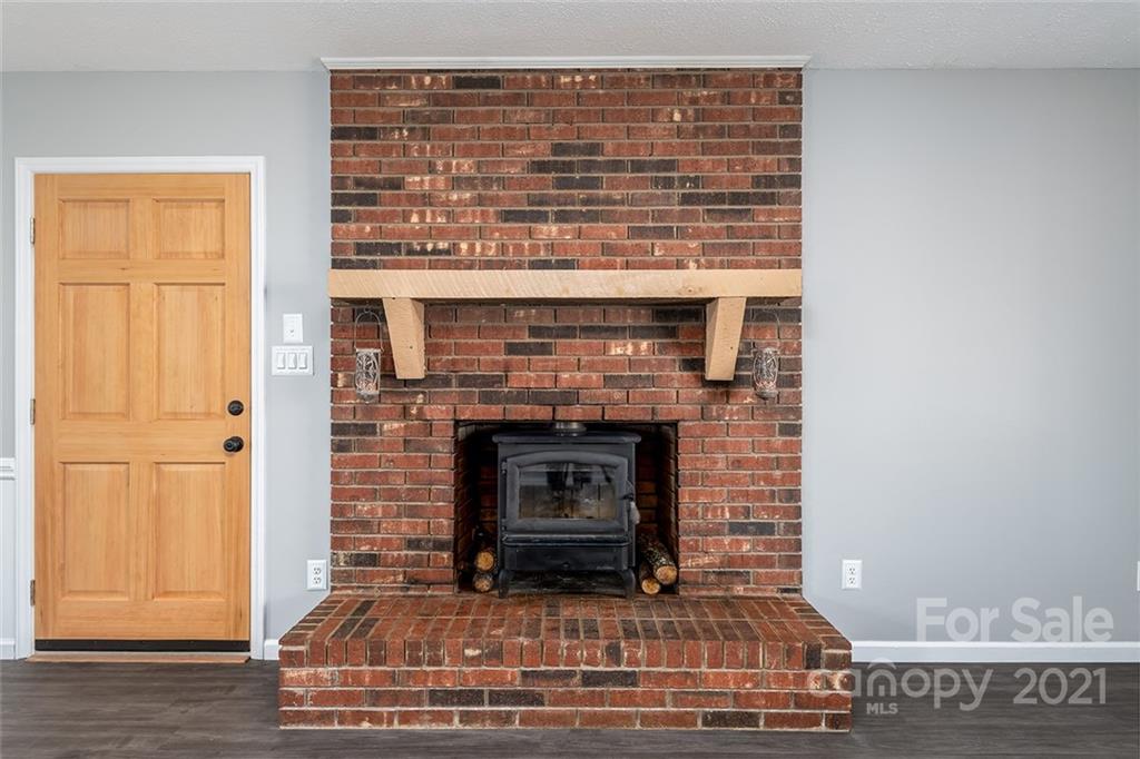 2149 Enola Road Morganton, NC 28655 - Photo 9 of 35 Gallery Image 9