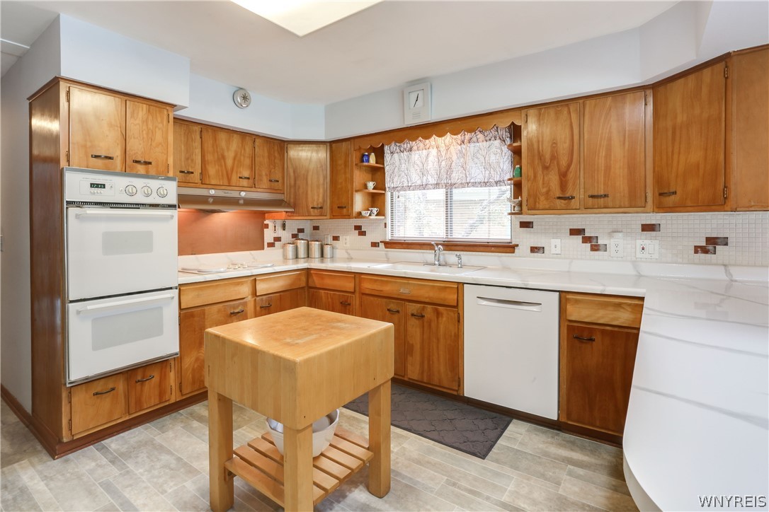 11 Hunting Road Cheektowaga, NY 14215 - Photo 10 of 33 Gallery Image 10