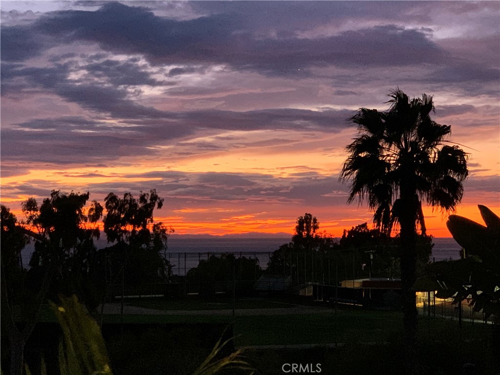 737 Griffith Way Laguna Beach, CA 92651 - Photo 18 of 22 a view of sunset
