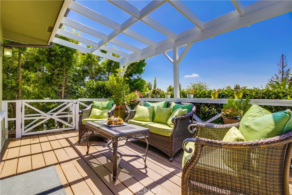 737 Griffith Way Laguna Beach, CA 92651 - Photo 7 of 22 a balcony with furniture and a potted plant
