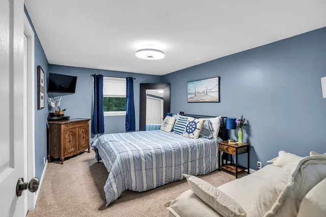 $789,000 | 105 Lakeview Street, Southwick, MA 01077