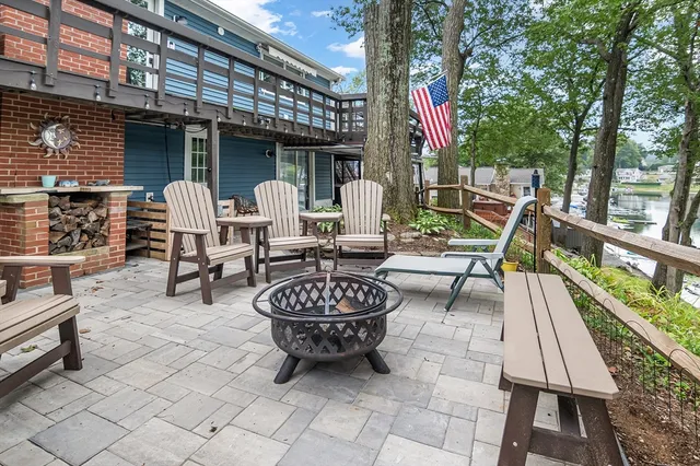 $789,000 | 105 Lakeview Street, Southwick, MA 01077