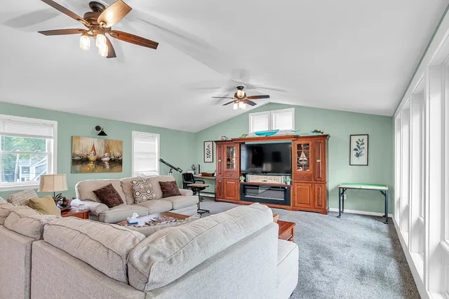 $789,000 | 105 Lakeview Street, Southwick, MA 01077