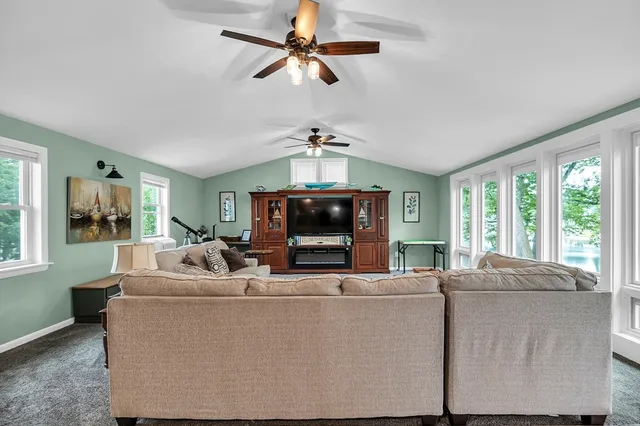 $789,000 | 105 Lakeview Street, Southwick, MA 01077