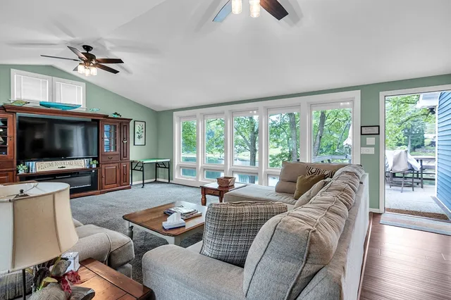 $789,000 | 105 Lakeview Street, Southwick, MA 01077