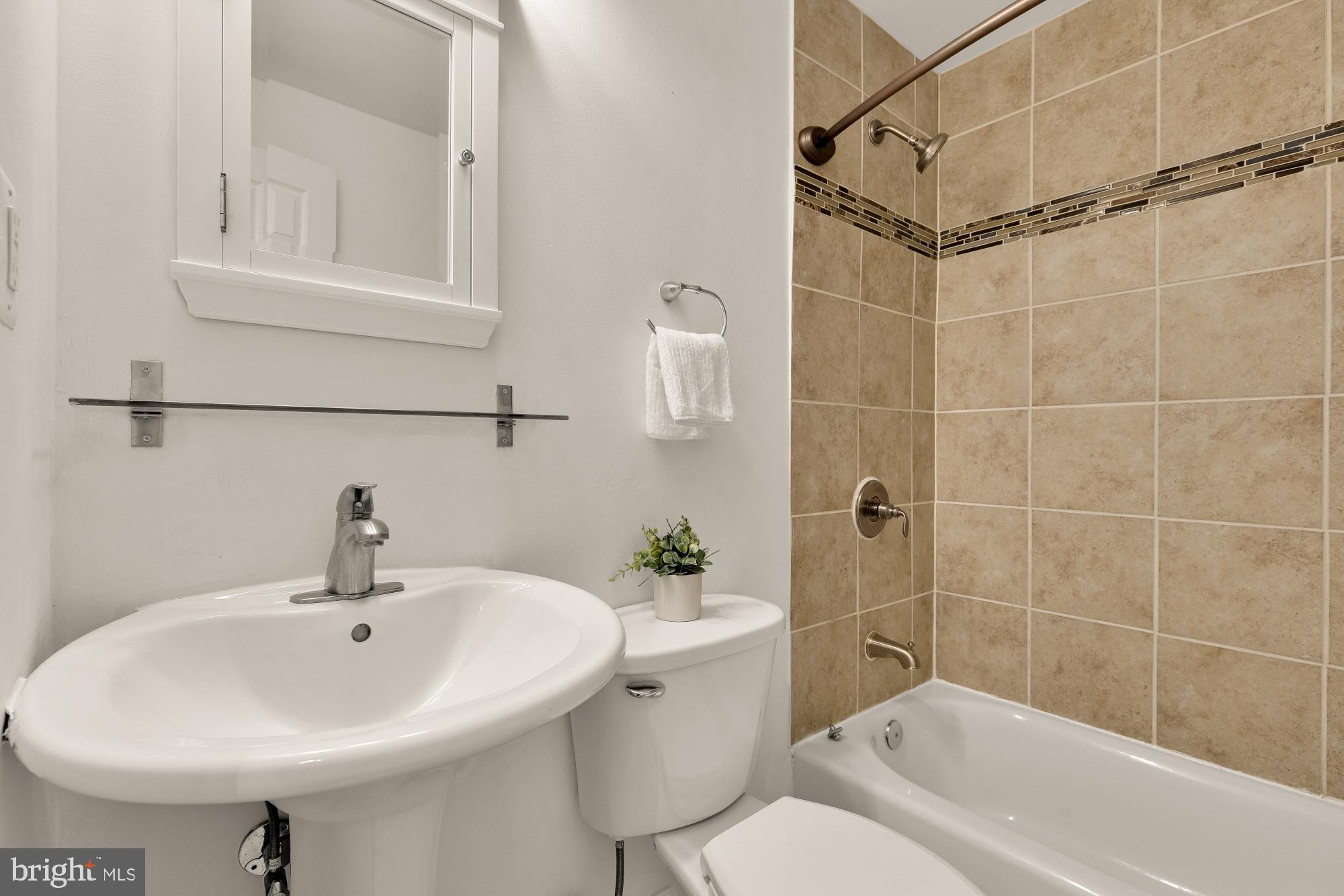 14 O Street Northwest, Unit 14A Washington, DC 20001 - Photo 20 of 24