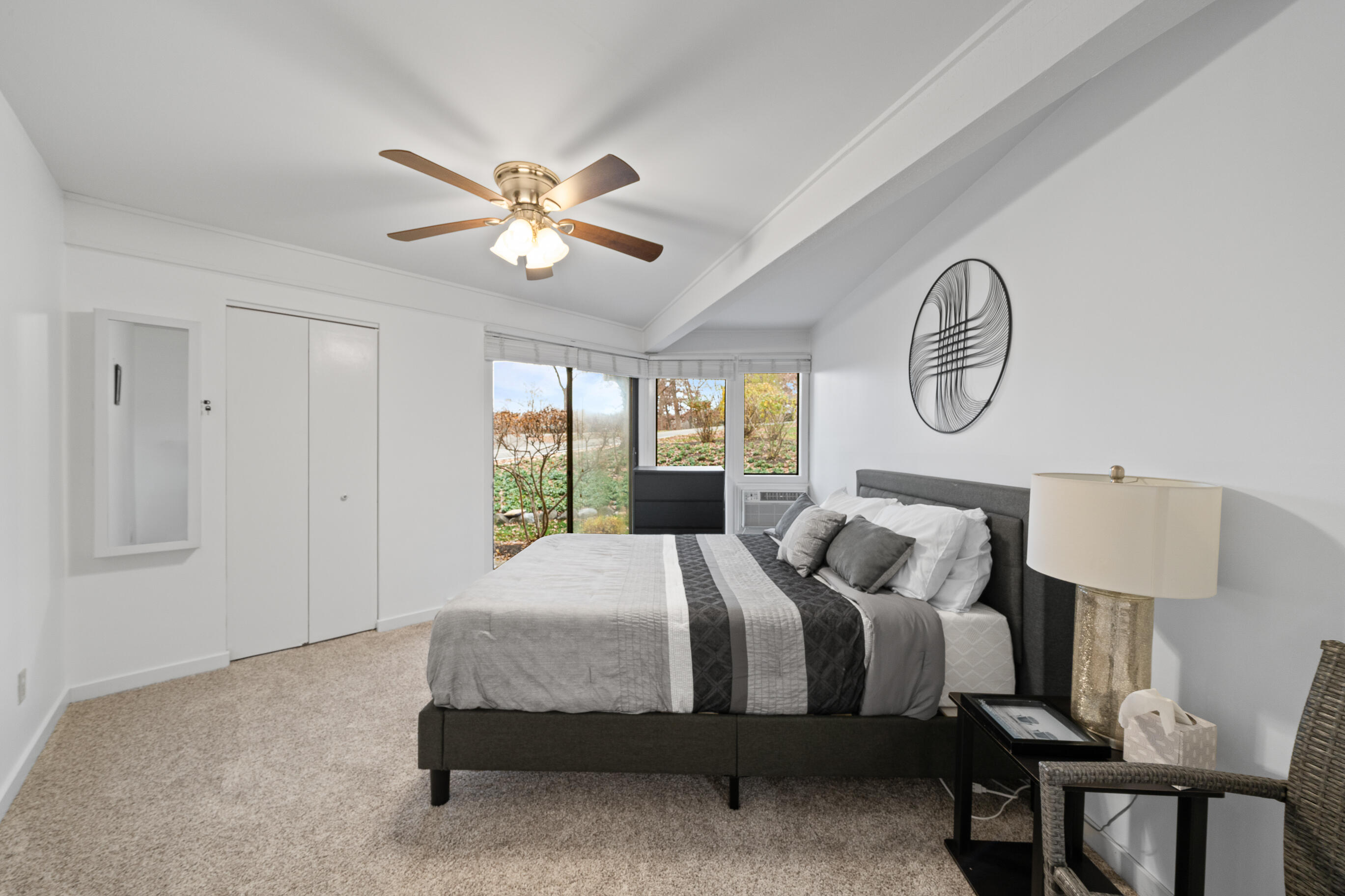 601 Knollwood Circle, Unit B Fontana, WI 53125 - Photo 12 of 21 601B Knollwood Cir - Int-23