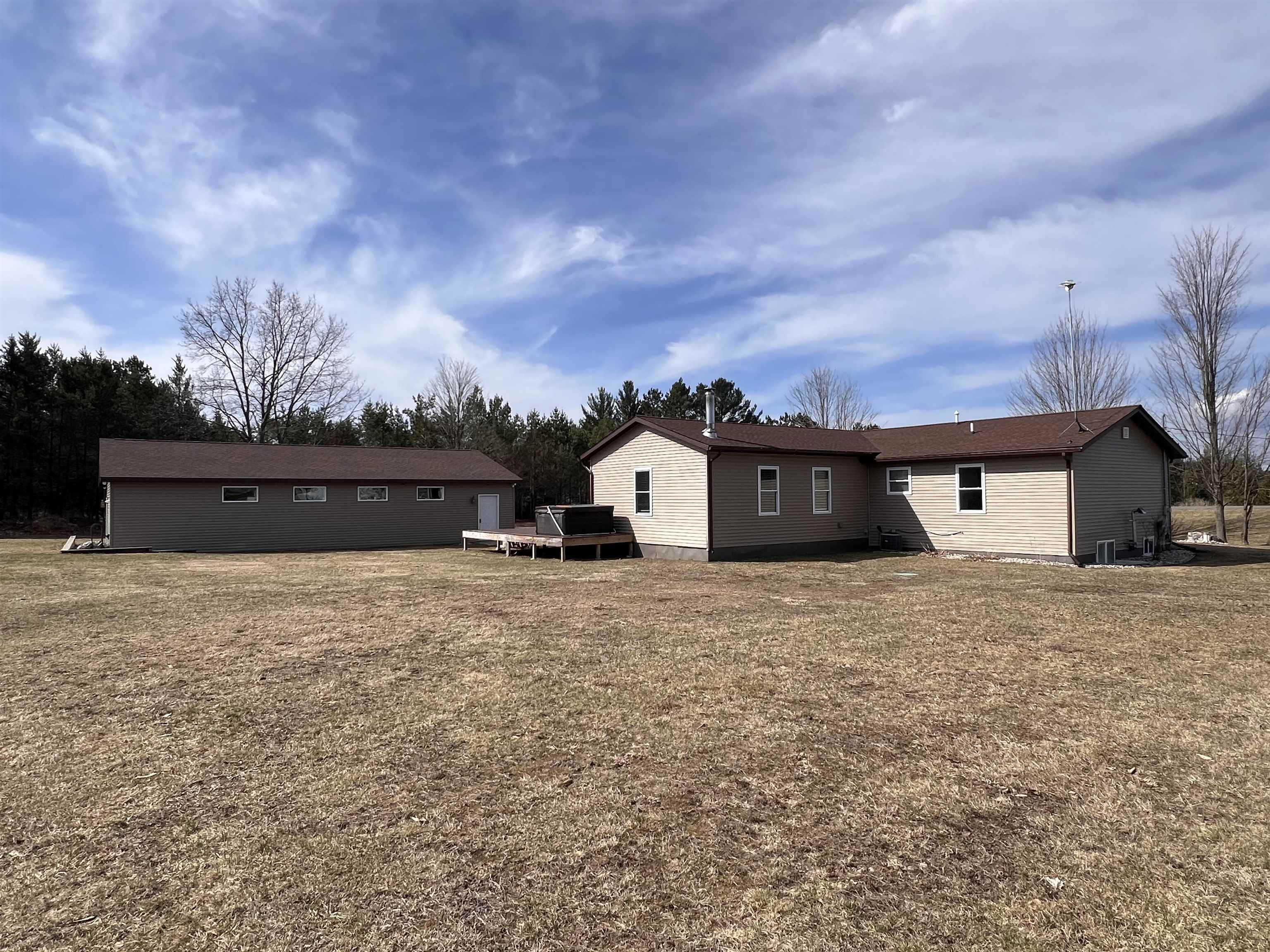 879 South 35 Road Cadillac, MI 49601 - Photo 2 of 53