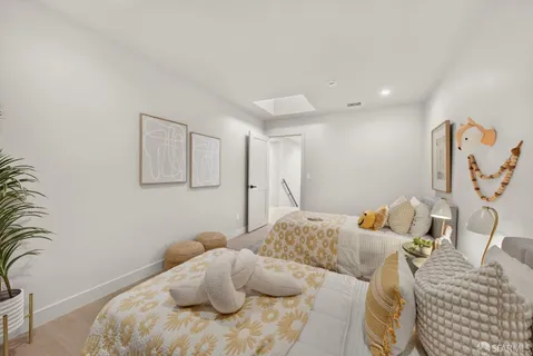 $3,298,000 | 3183-3185 Cesar Chavez Street, San Francisco, CA 94110