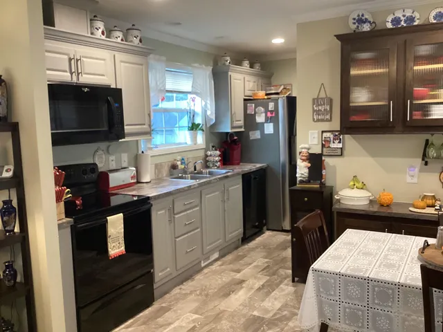 $139,900 | 7 Woodland Park, Troy, NH 03465