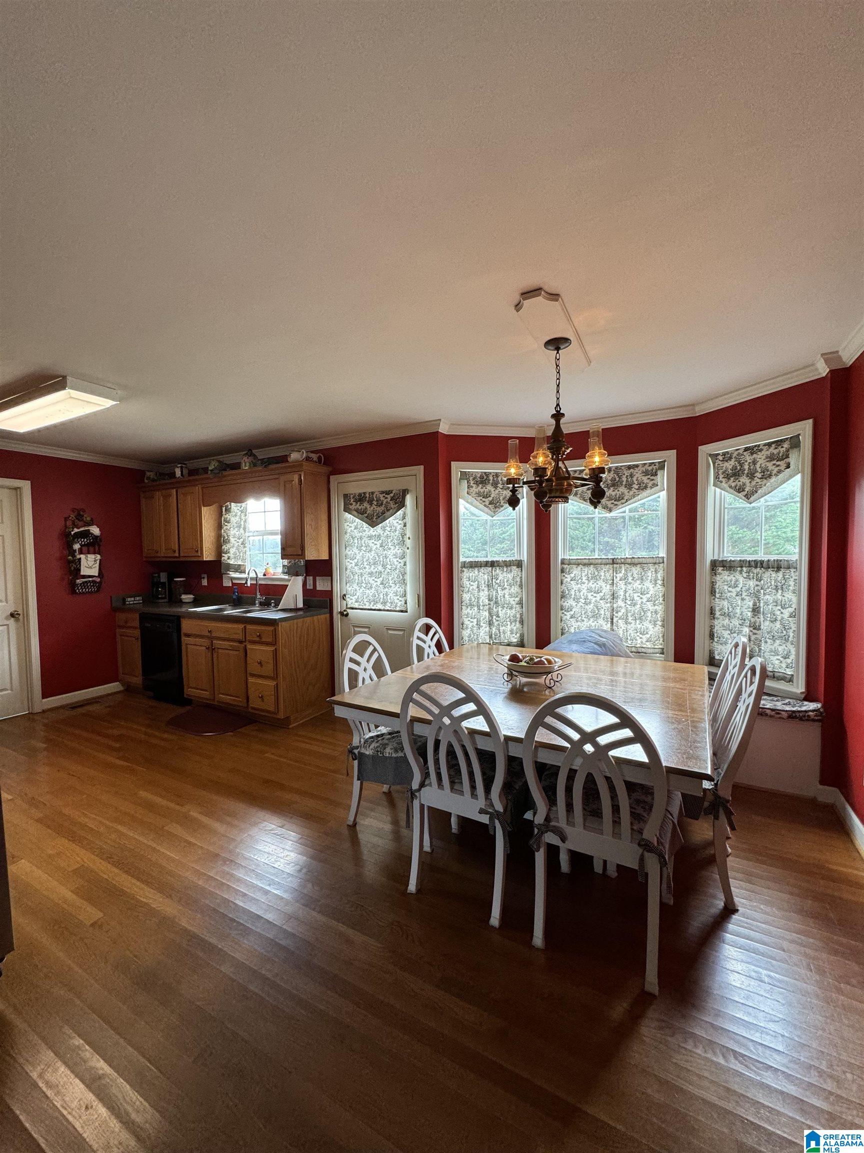 302 Valley View Lane Oneonta, AL 35121 - Photo 3 of 29