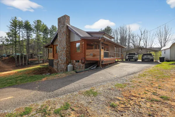 $269,500 | 250 Beaver Walk Road, Mountain City, TN 37683