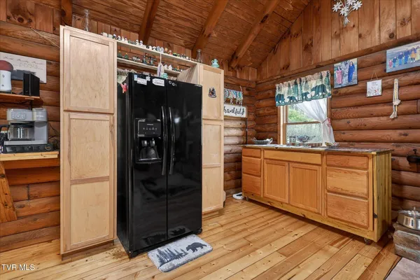 $269,500 | 250 Beaver Walk Road, Mountain City, TN 37683