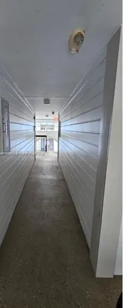 $1,900 | 18965 Northwest 62nd Avenue, Unit 202, Hialeah, FL 33015