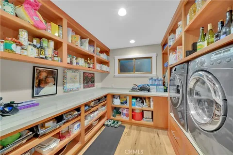 a very nice looking room with many windows