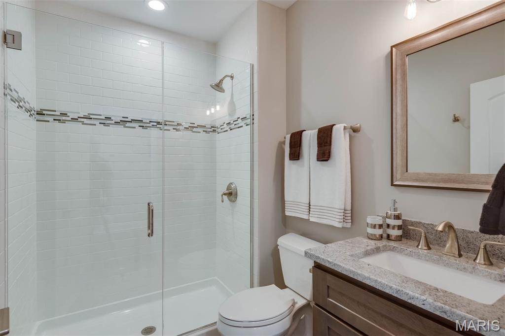 7552 Wydown Boulevard, Unit 2E Clayton, MO 63105 - Photo 15 of 18