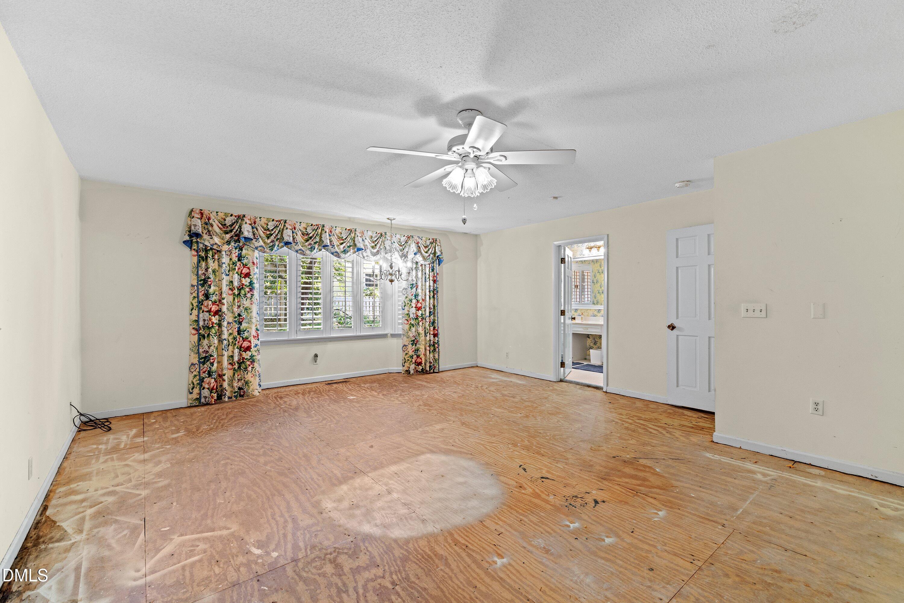 3211 Plantation Road Raleigh, NC 27609 - Photo 27 of 54 27-3211 Plantation Rd _3558