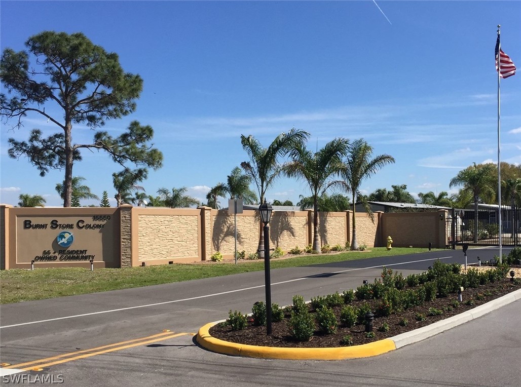 15550 Burnt Store Road, Unit 13 Punta Gorda, FL 33955 - Photo 30 of 30 a view of a backyard