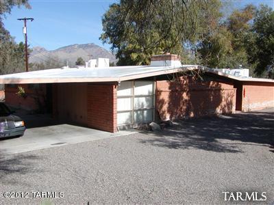 2825 North Indian Ruins Road Tucson, AZ 85715 - Photo 1 of 3 a house view with a outdoor space