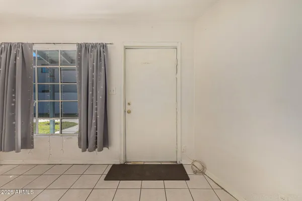 $200,000 | 2917 North 19th Avenue, Unit 115, Phoenix, AZ 85015