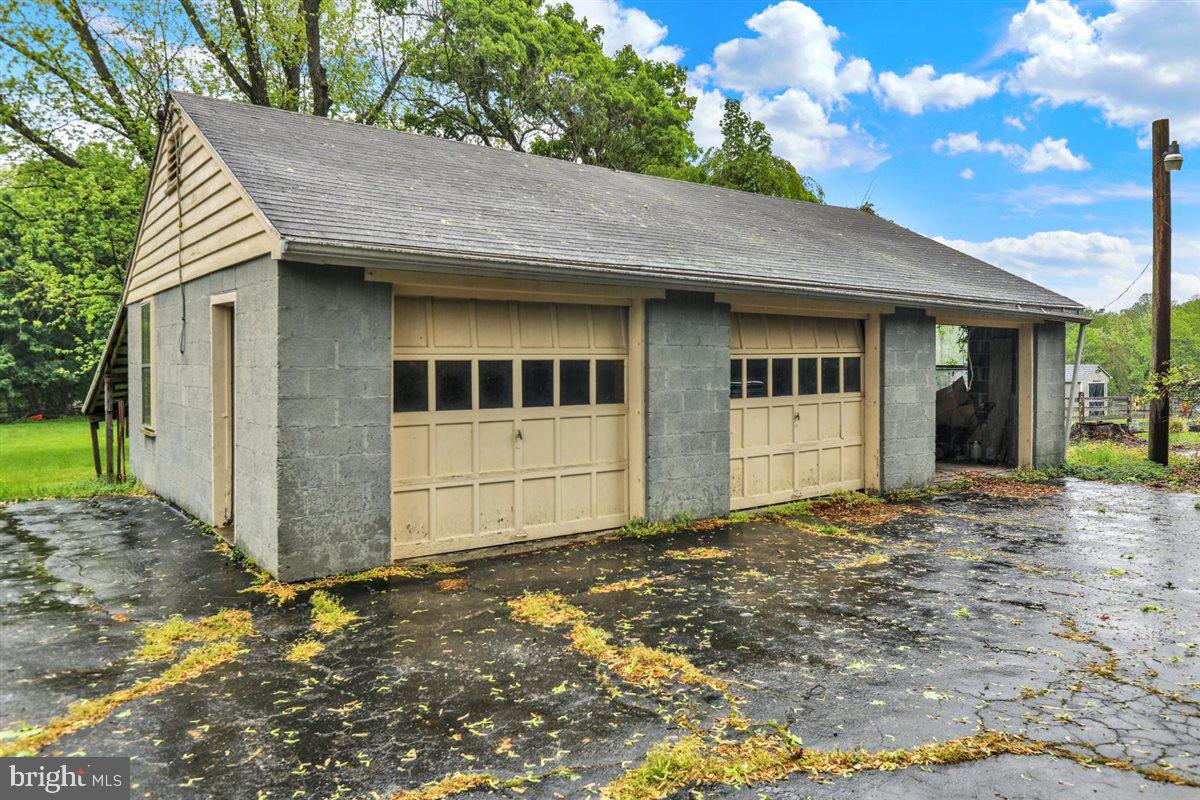 2315 Strasburg Road Coatesville, PA 19320 - Photo 2 of 33