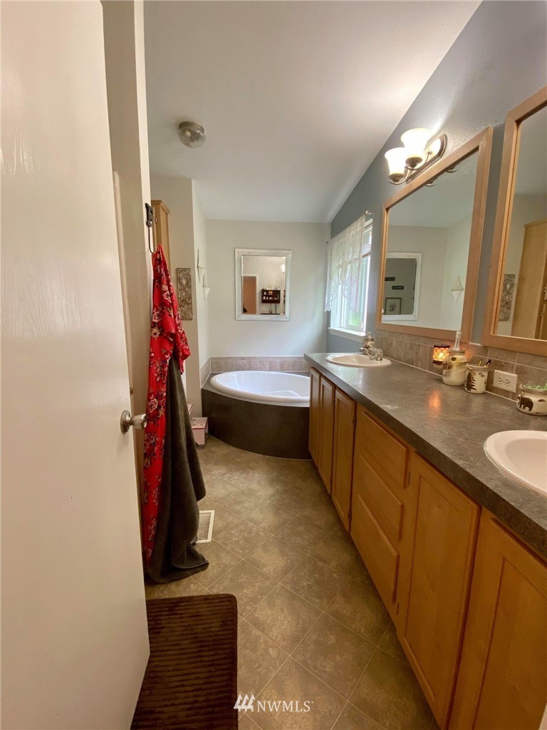 38 South Bank Road Elma, WA 98541 - Photo 25 of 31 Gallery Image 25