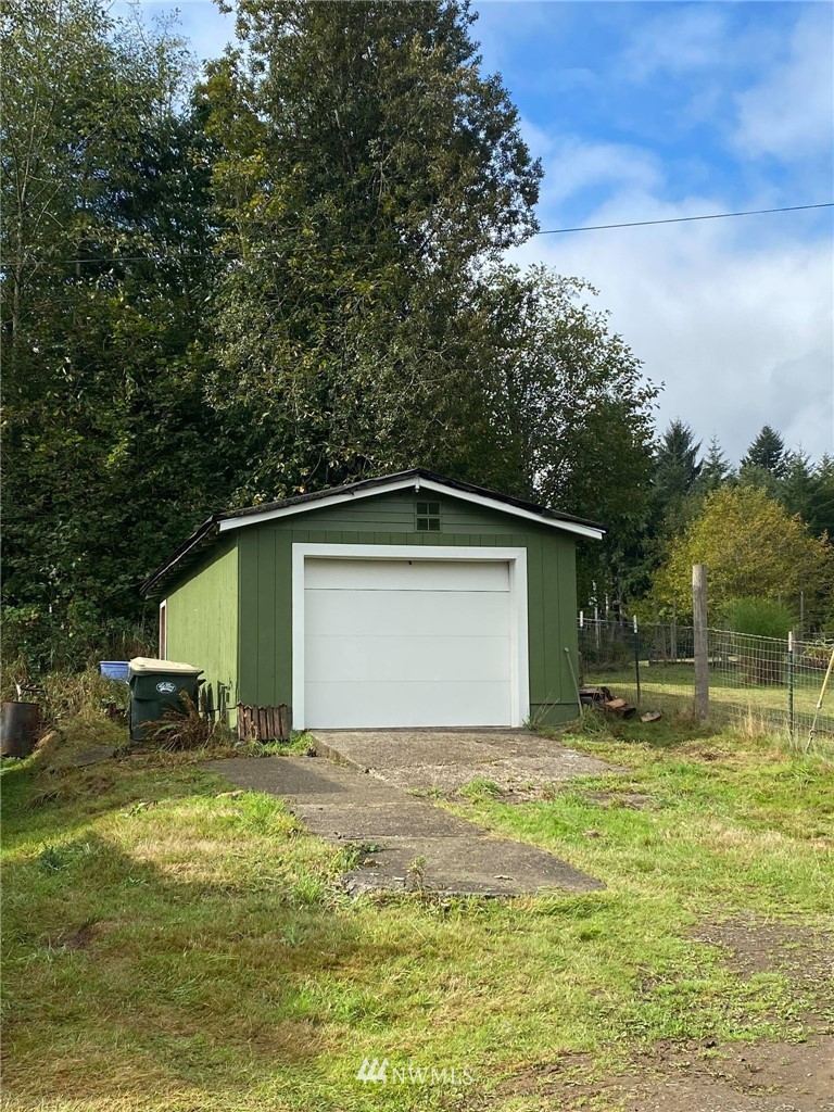 38 South Bank Road Elma, WA 98541 - Photo 5 of 31 Gallery Image 5