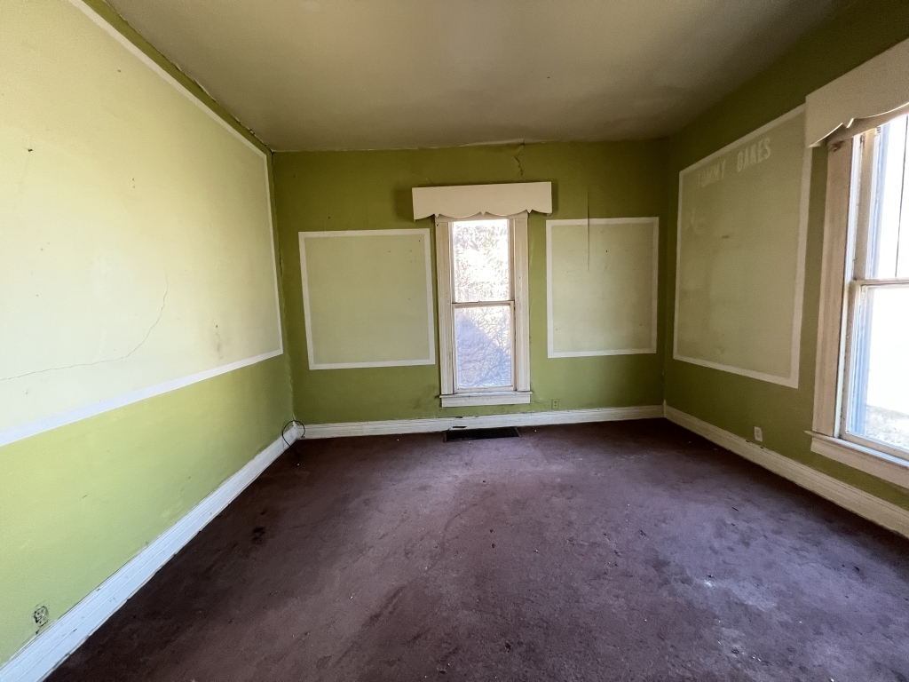 931 West 3rd Street Anderson, IN 46016 - Photo 13 of 13