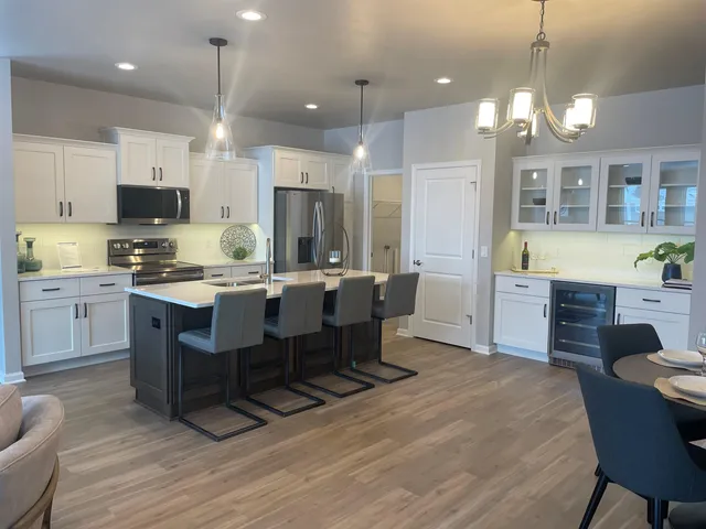 $471,502 | 3348 Evening Star Drive, Green Bay, WI 54311