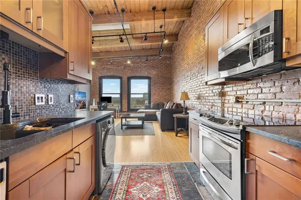 $175,000 | 609 Central Street, Unit 1507, Kansas City, MO 64105