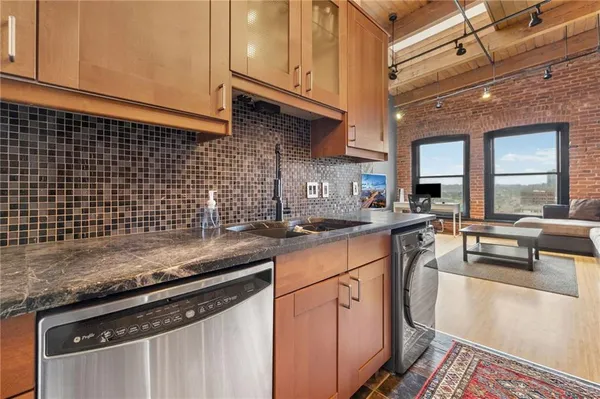 $175,000 | 609 Central Street, Unit 1507, Kansas City, MO 64105