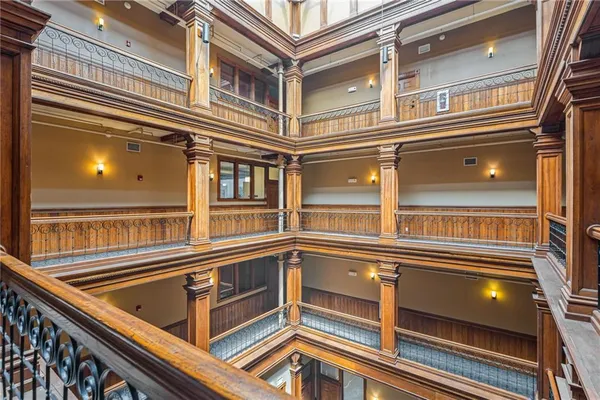 $175,000 | 609 Central Street, Unit 1507, Kansas City, MO 64105