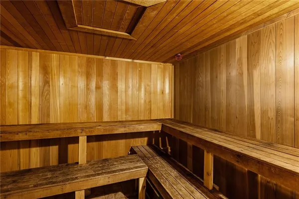 $175,000 | 609 Central Street, Unit 1507, Kansas City, MO 64105